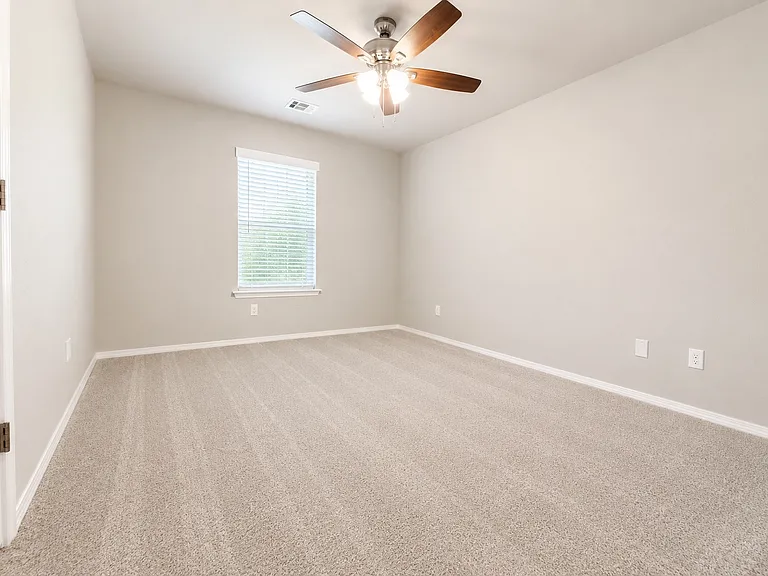 1 Mills Ln — Photo 15