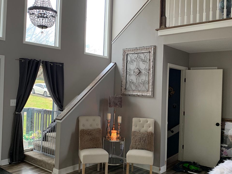 2nd image of 1850 Fannwood Cir