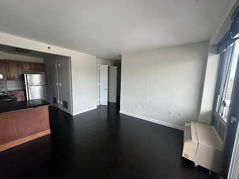 61 Village Rd N #5B — Photo 6