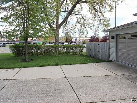 2nd image of 1220 Torpey Dr