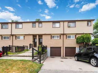 10 Claudette Gate, Hamilton, ON L9B 1T5