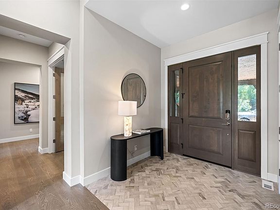 4th image of 1101 E Belleview Avenue