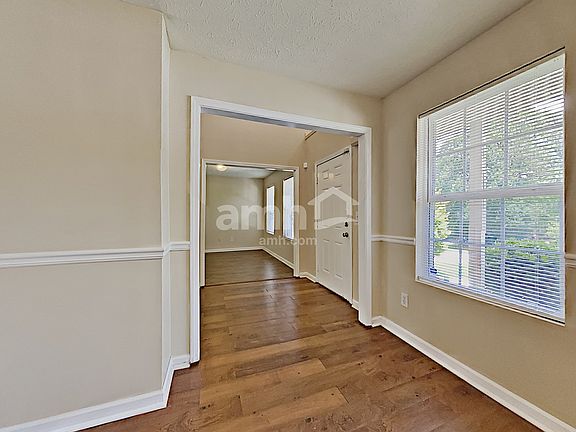 5th image of 502 Madeline Rose Ct