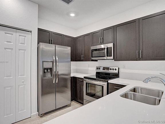 2nd image of 4650 Santa Cruz Way