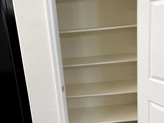 4th image of 4421 W Hasan Dr