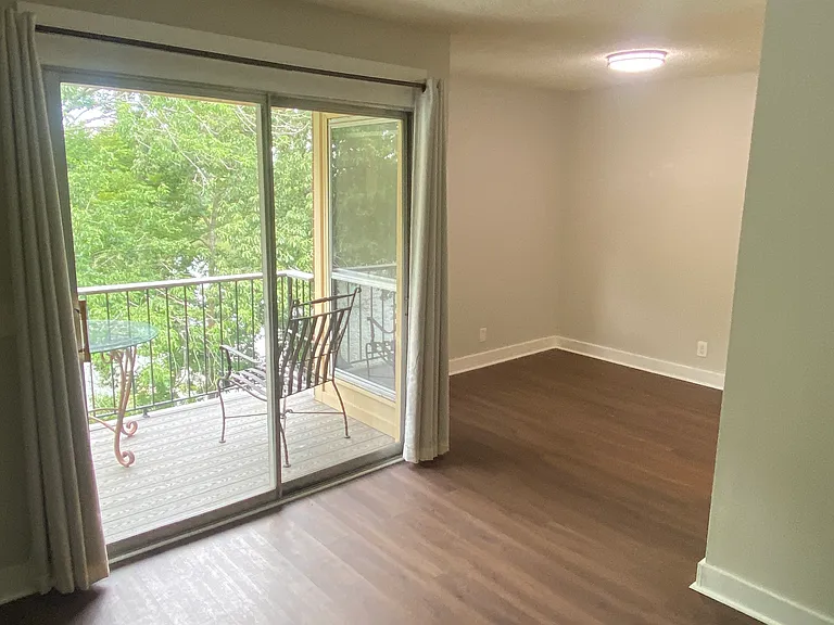 515 Basswood Ave #L-115 — Photo 8