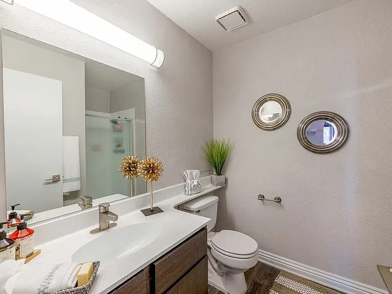Kaleidoscope Apartment Homes — Photo 7
