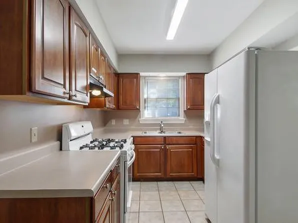 7447 Saint Charles Ave, New Orleans, LA 70118