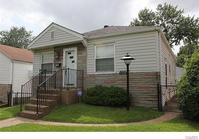 1st image of 1339 Kraft St