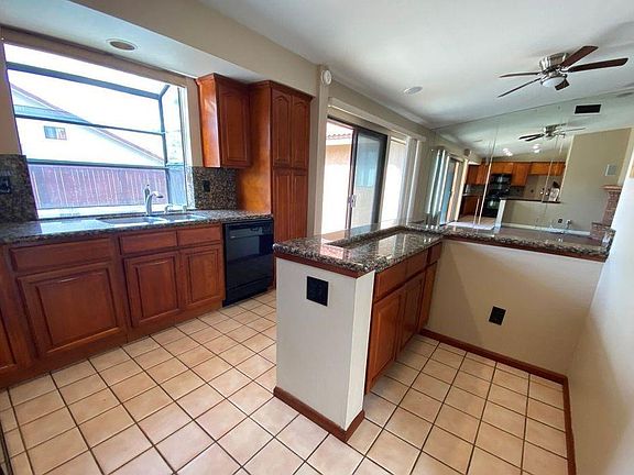 5th image of 23805 Pine Field Dr