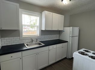 17 5th St #17, Roseville, OH 43777