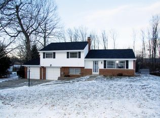 10466 Woodleigh Ln, Cincinnati, OH 45241