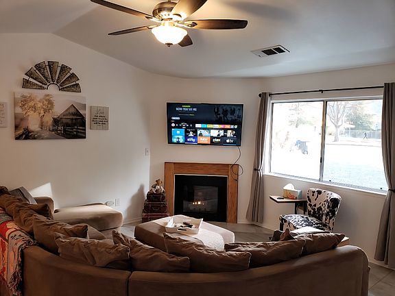 3rd image of 48161 Lindsay Ln #B