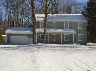 20846 Red Oak Dr, Lake Ann, MI 49650