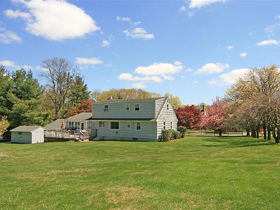 Amazing 1 Acre Property