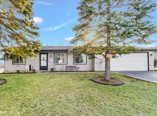 1515 W Celebrity Cir, Hanover Park, IL 60133