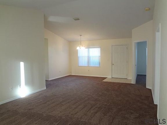 5th image of 29 Westford Ln