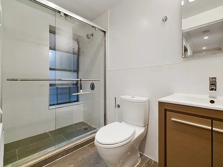 413 E 84th St #19 — Photo 6