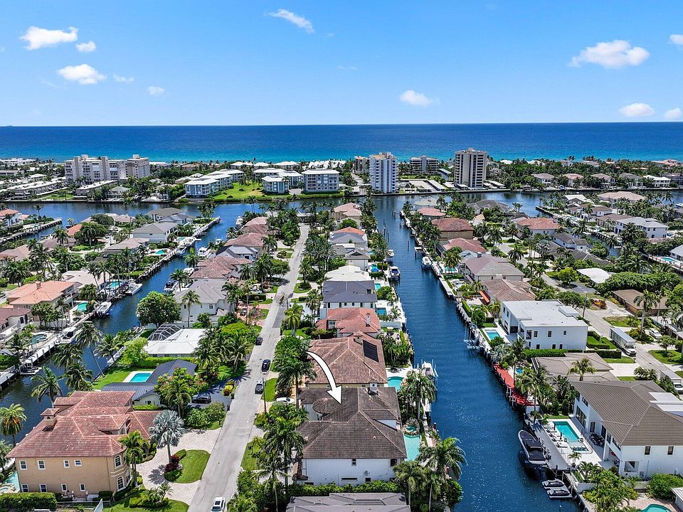 1st image of 932 Banyan Drive