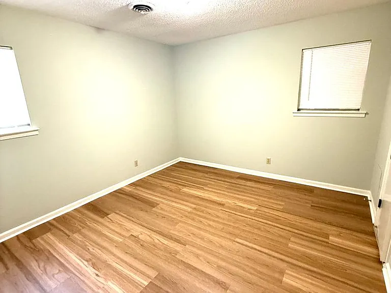 241 Kroy Dr — Photo 12