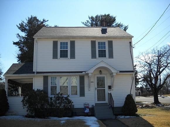 1st image of 636 Paden St