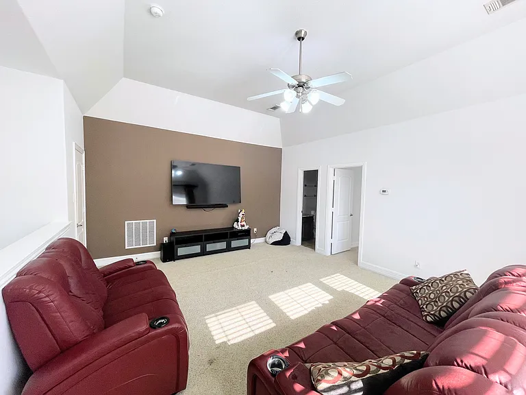 3103 Townsend Dr — Photo 31