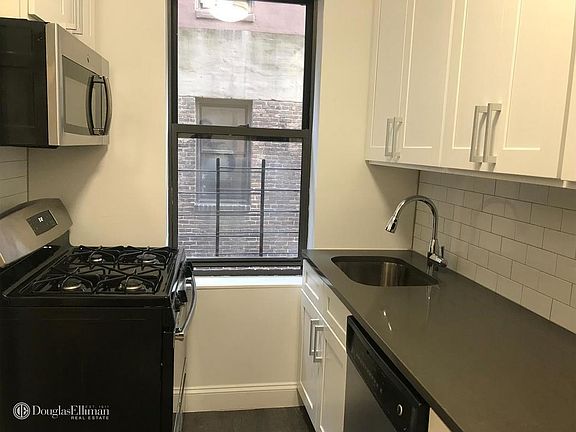 4th image of 4535 48th St APT 3G