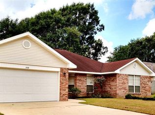 1759 Condor Dr, Cantonment, FL 32533