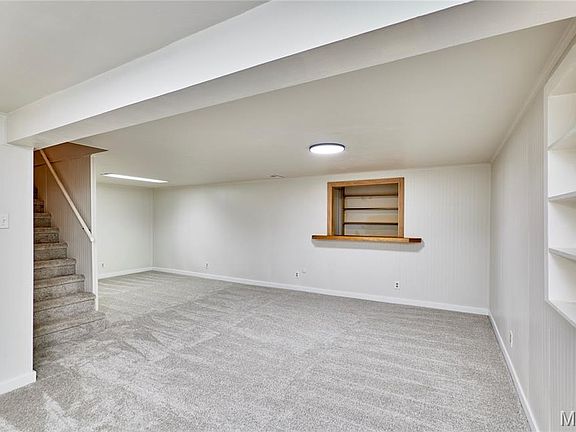 5th image of 396 Sorrento Dr