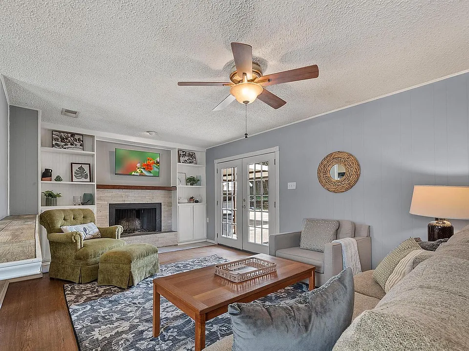 1600 Cindy Ct