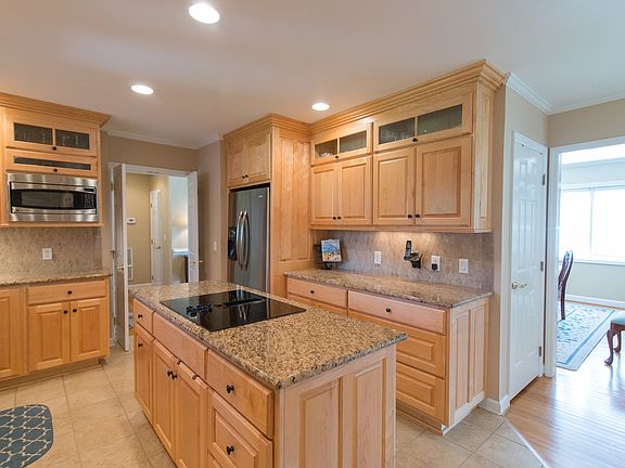 2nd image of 4257 E Tanager Ct SE