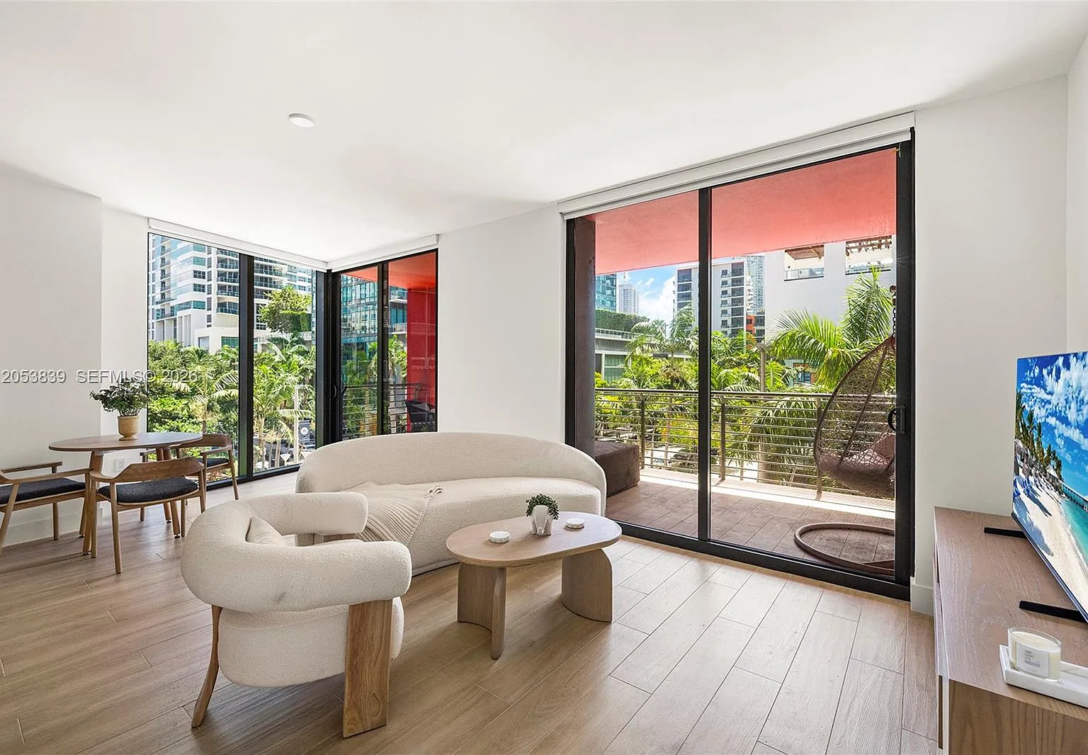 1 bed, 1.0 bath, $5,000 — Photo 1