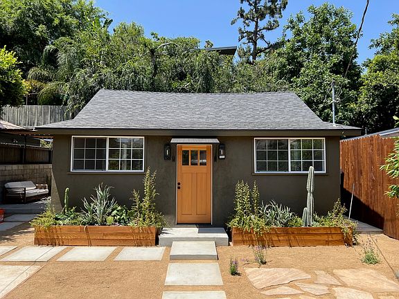 5th image of 3815 Fernwood Ave