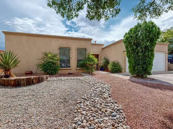 6905 Quarterhorse Ln NW, Albuquerque, NM 87120