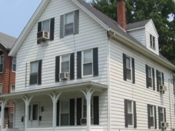 26 Dover St #3, Worcester, MA 01609