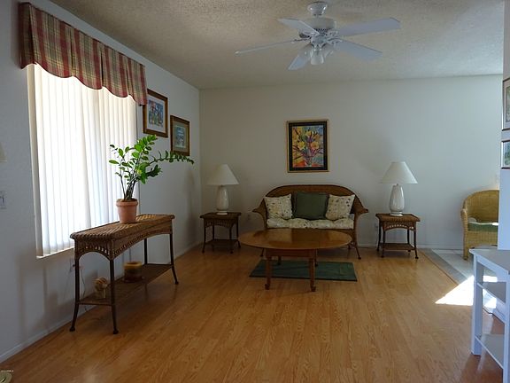 5th image of 9301 W GLEN OAKS Circle