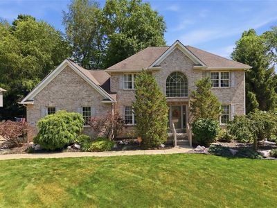 2357 Pierce Bluffs Dr, Hermitage, PA, 16148