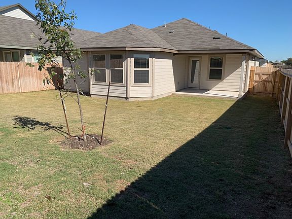 4th image of 1268 Carl Dr