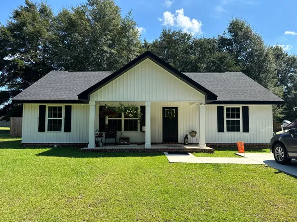 1910 W Kingsfield Rd, Cantonment, FL 32533