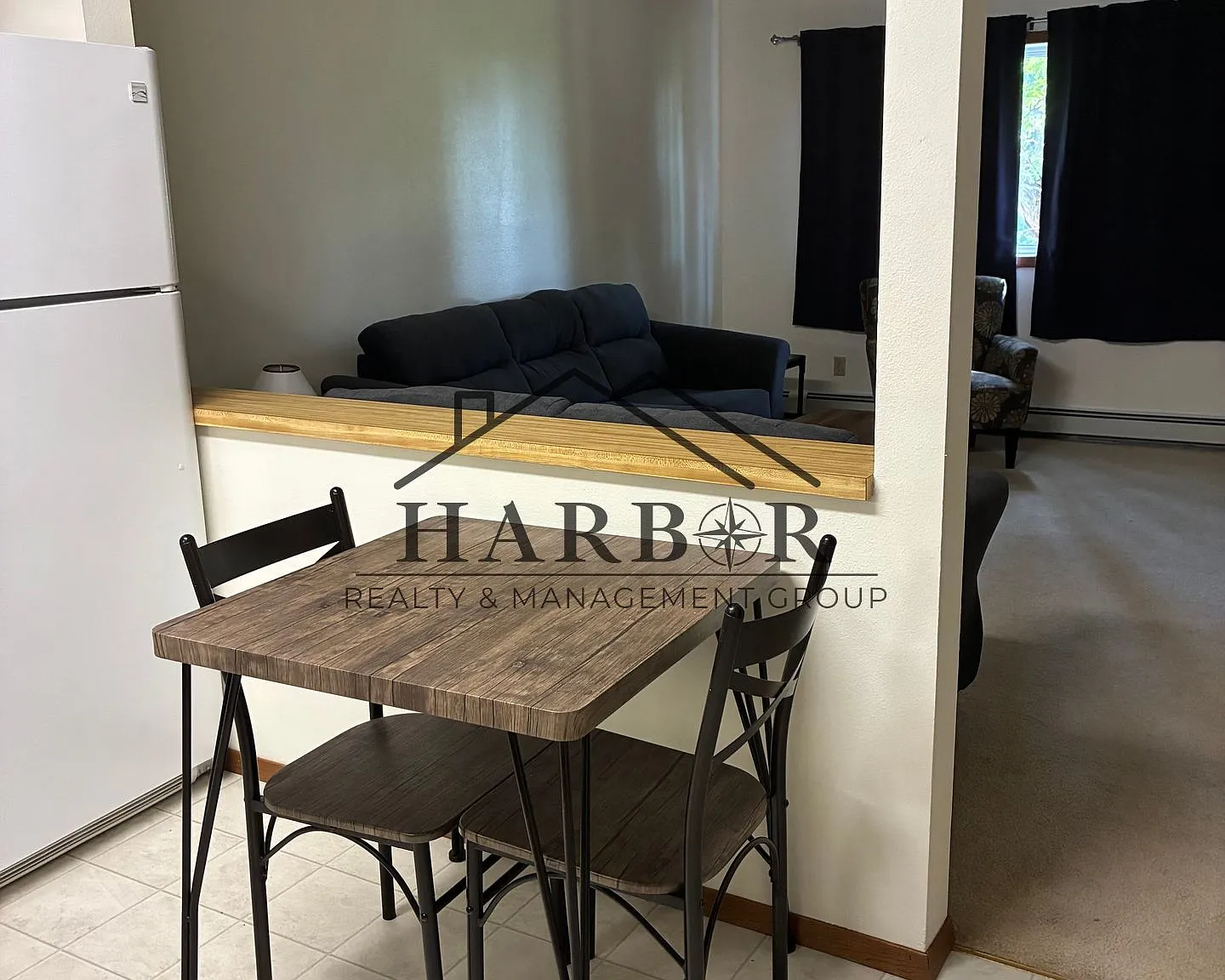 Valley View Apartments — Photo 4
