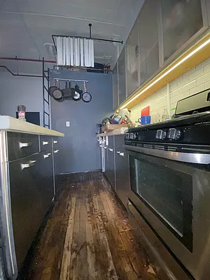 Rented by Carnegie Management Inc | media 4