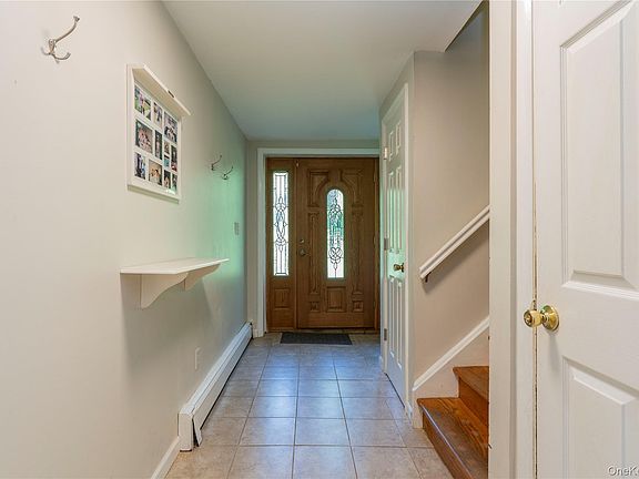 3rd image of 40 Bloomer Road