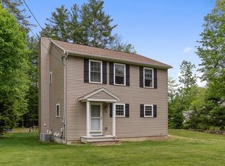 2 Odd Fellows Rd, East Hampstead, NH 03826