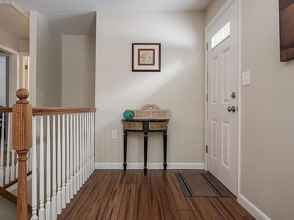 3rd image of 1 Abbey Ln