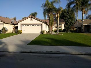 9510 Ravenwood Dr, Bakersfield, CA 93312