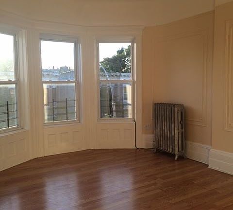 5th image of 363 E 26th St