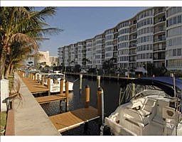 1st image of 3018 NE 49th St #3