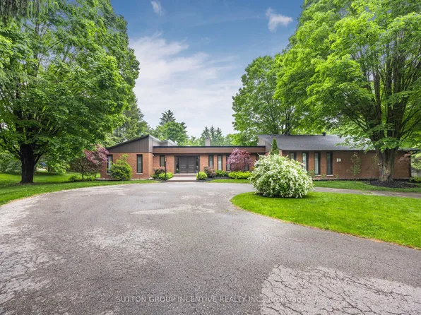 214 Hickory Ln, Barrie, ON L4N 4J8