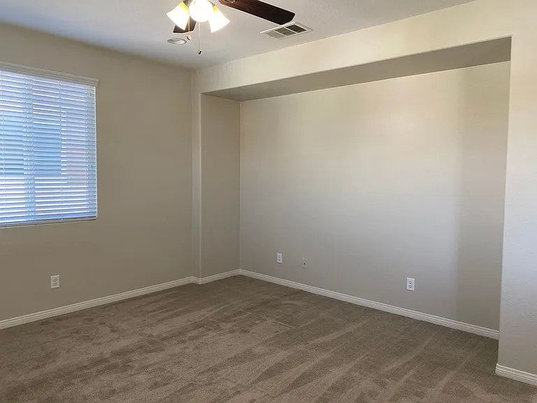 36772 Maxmillian Ave — Photo 27