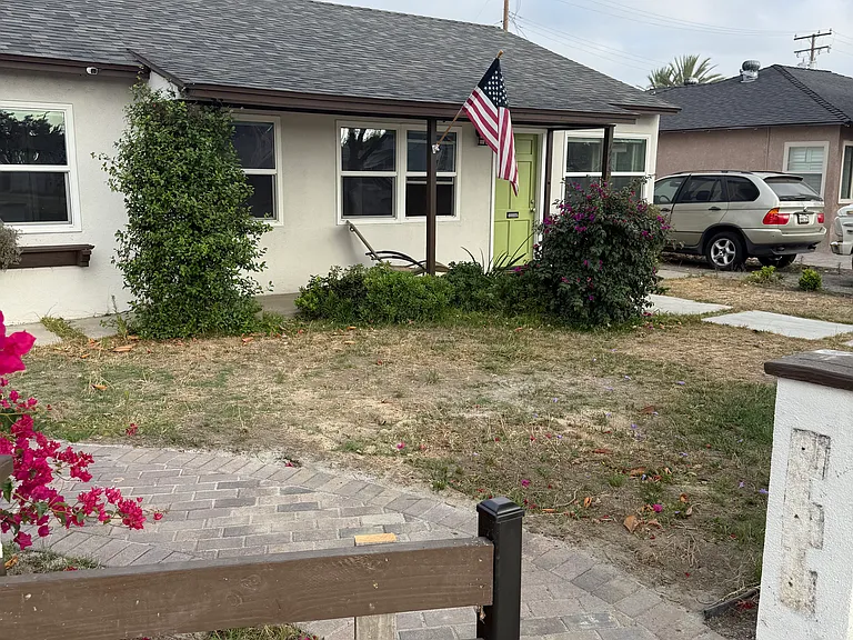 14139 Crossdale Ave — Photo 2